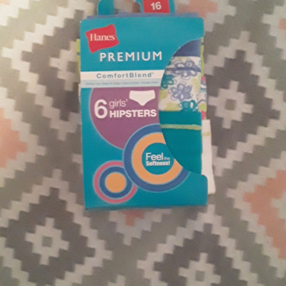 Underwear size 16